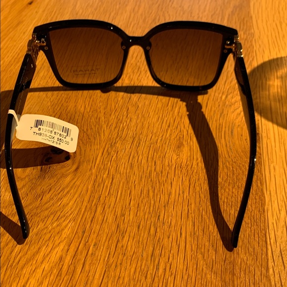 Tahari Ladies Square Flush Lens with Metal Temple Detail